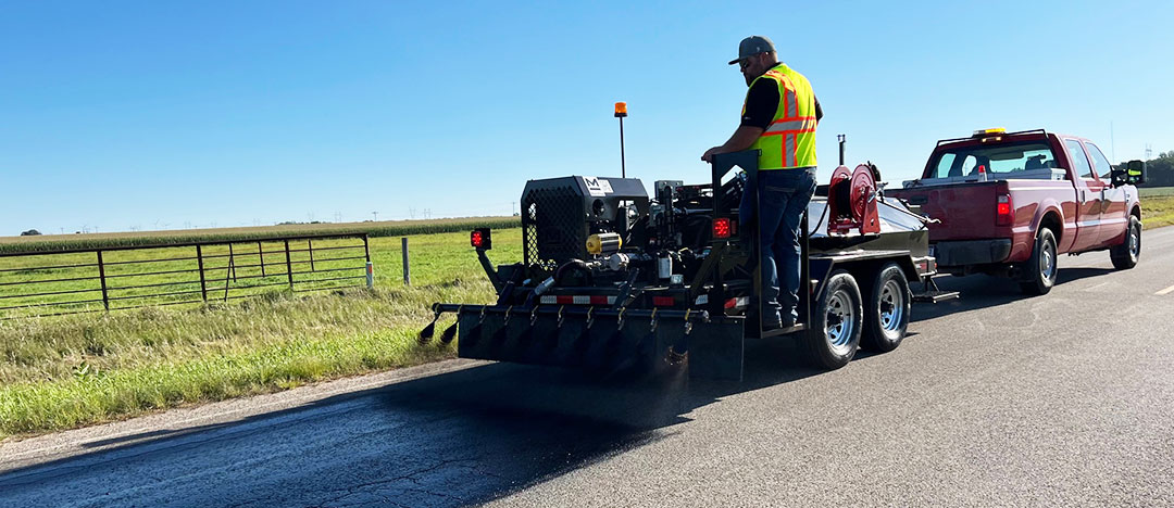 LD600DT spraying MC70 material