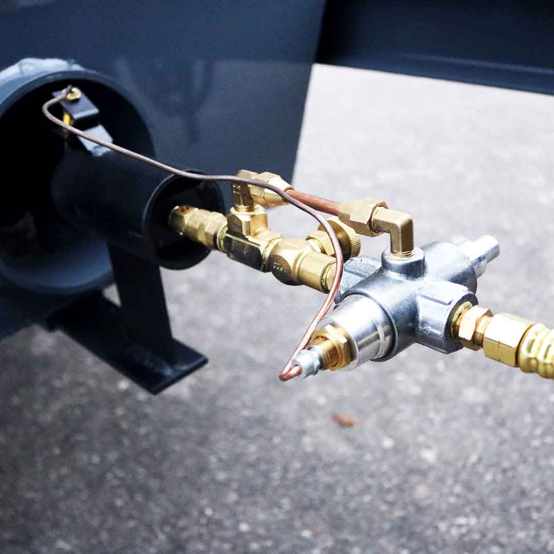 single 300,000 BTU vapour propane burner with flame-out protection
