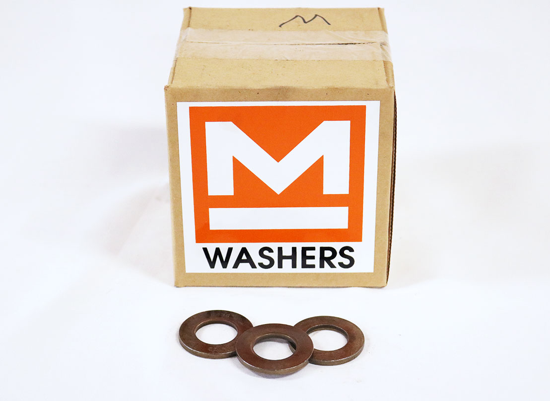 Set of 100 washers or spacers