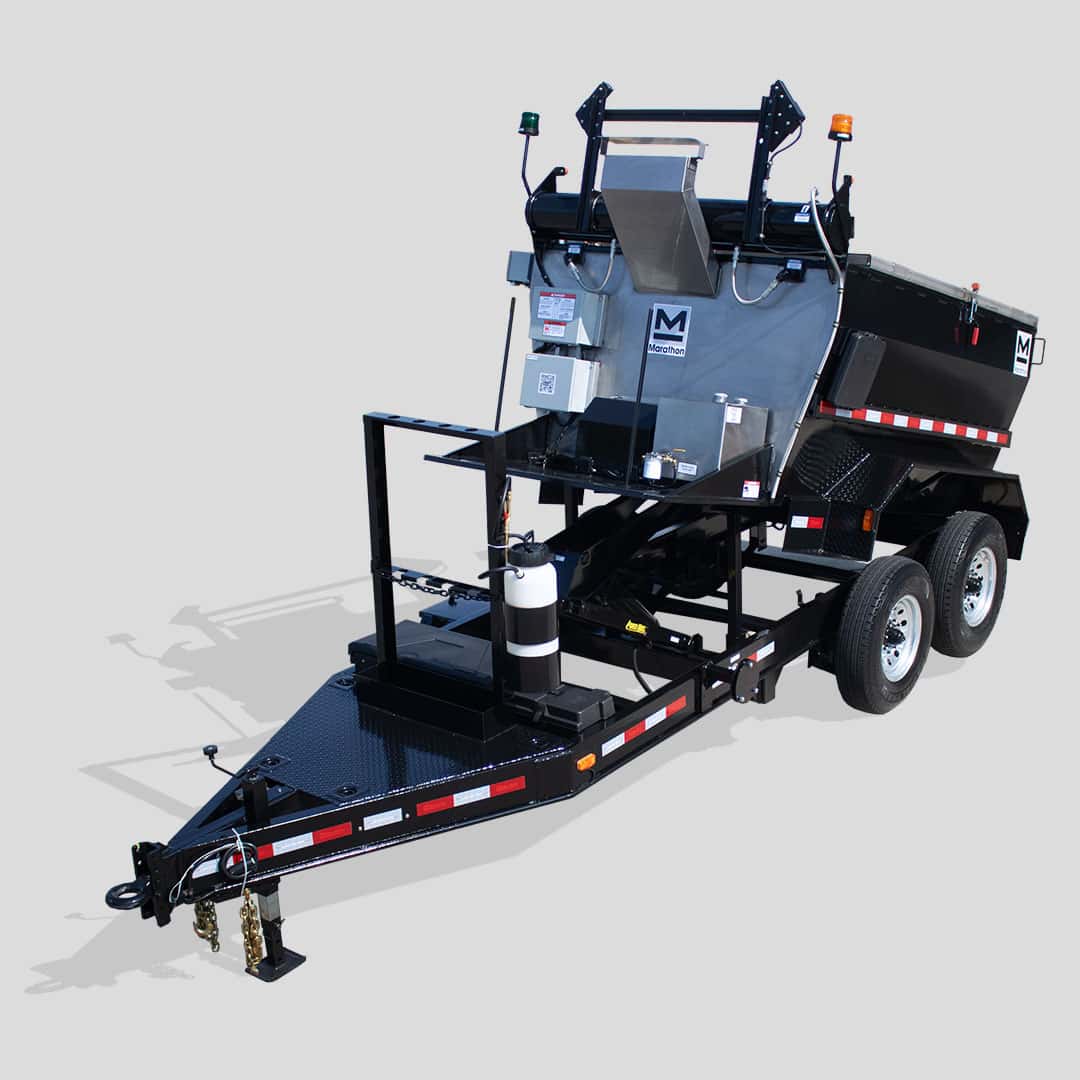 HMT8000 trailer-mounted 4 ton hot mix asphalt transporter